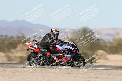 media/Dec-01-2025-Moto Forza (Mon) [[2daa91e15f]]/2-Intermediate Group/Session 3 (Turn 7 Inside Pans)/